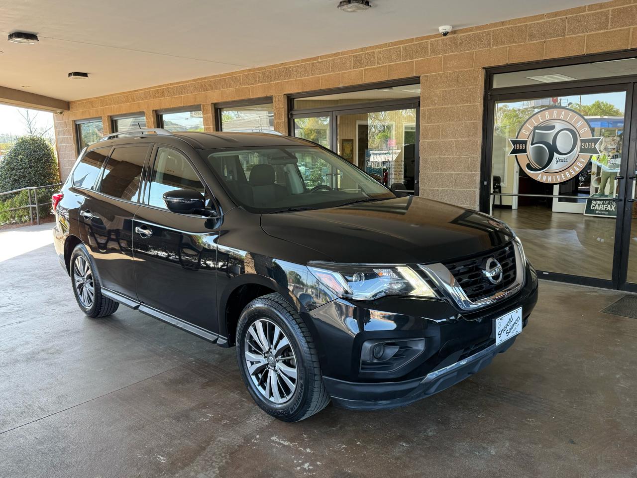 Nissan Pathfinder 4x4 S 2018
