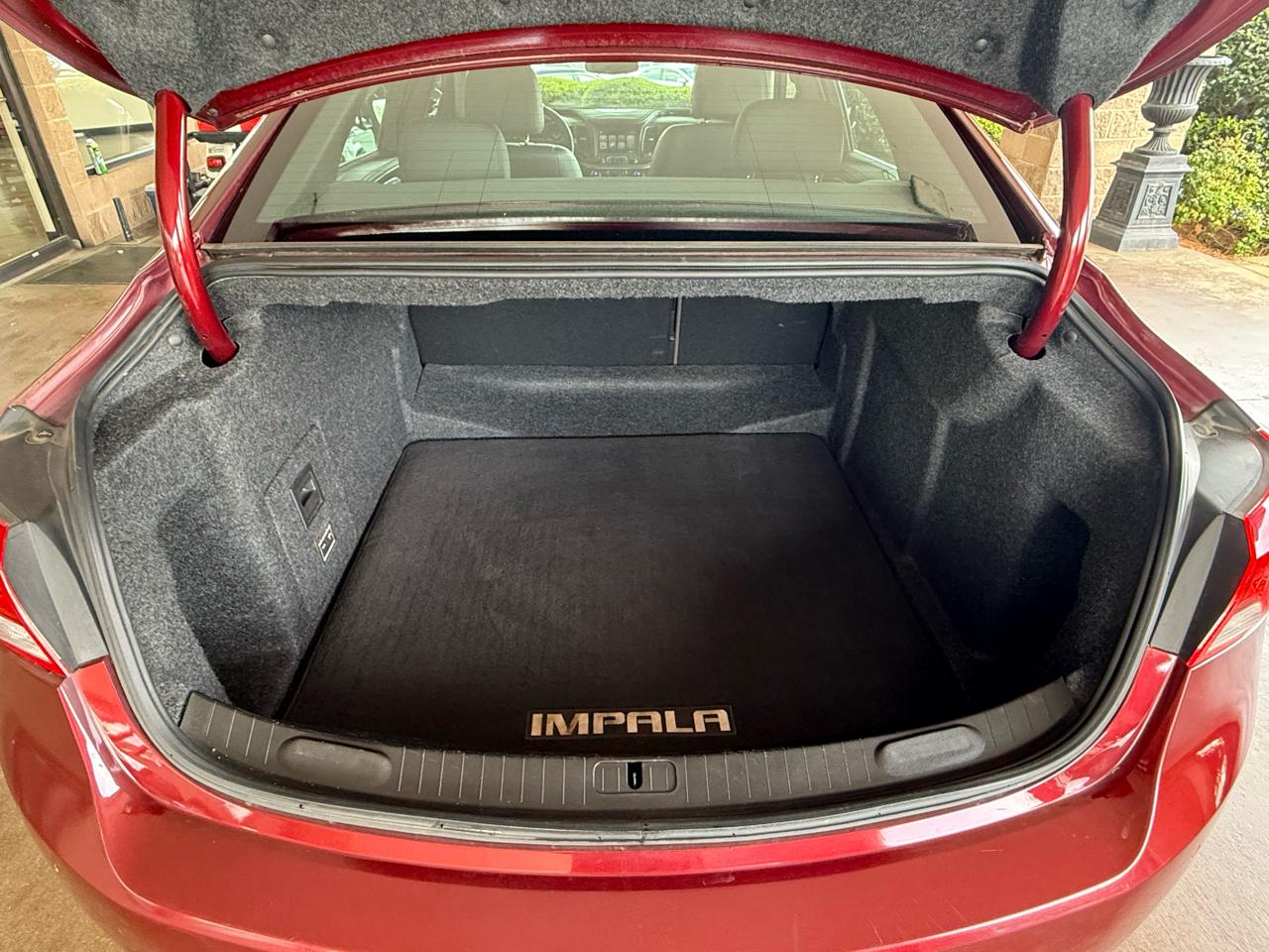 Chevrolet Impala 4dr Sdn LT w/1LT 2017