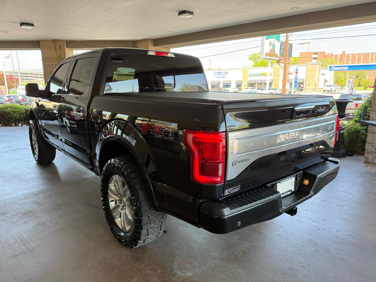 Ford F-150 4WD SuperCrew 145" Platinum 2015