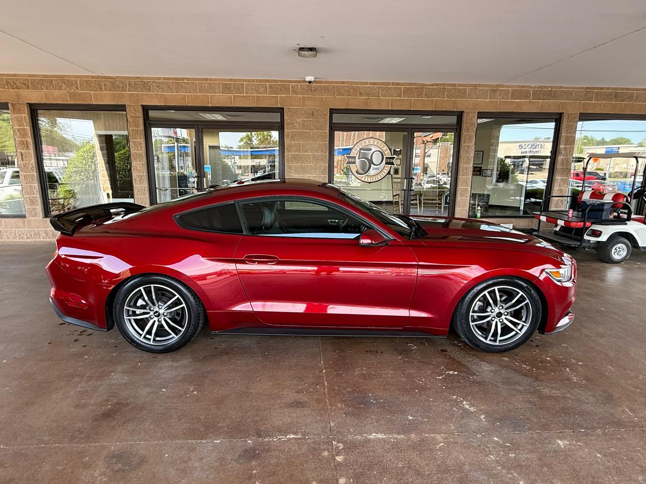 Ford Mustang 2dr Fastback EcoBoost 2016
