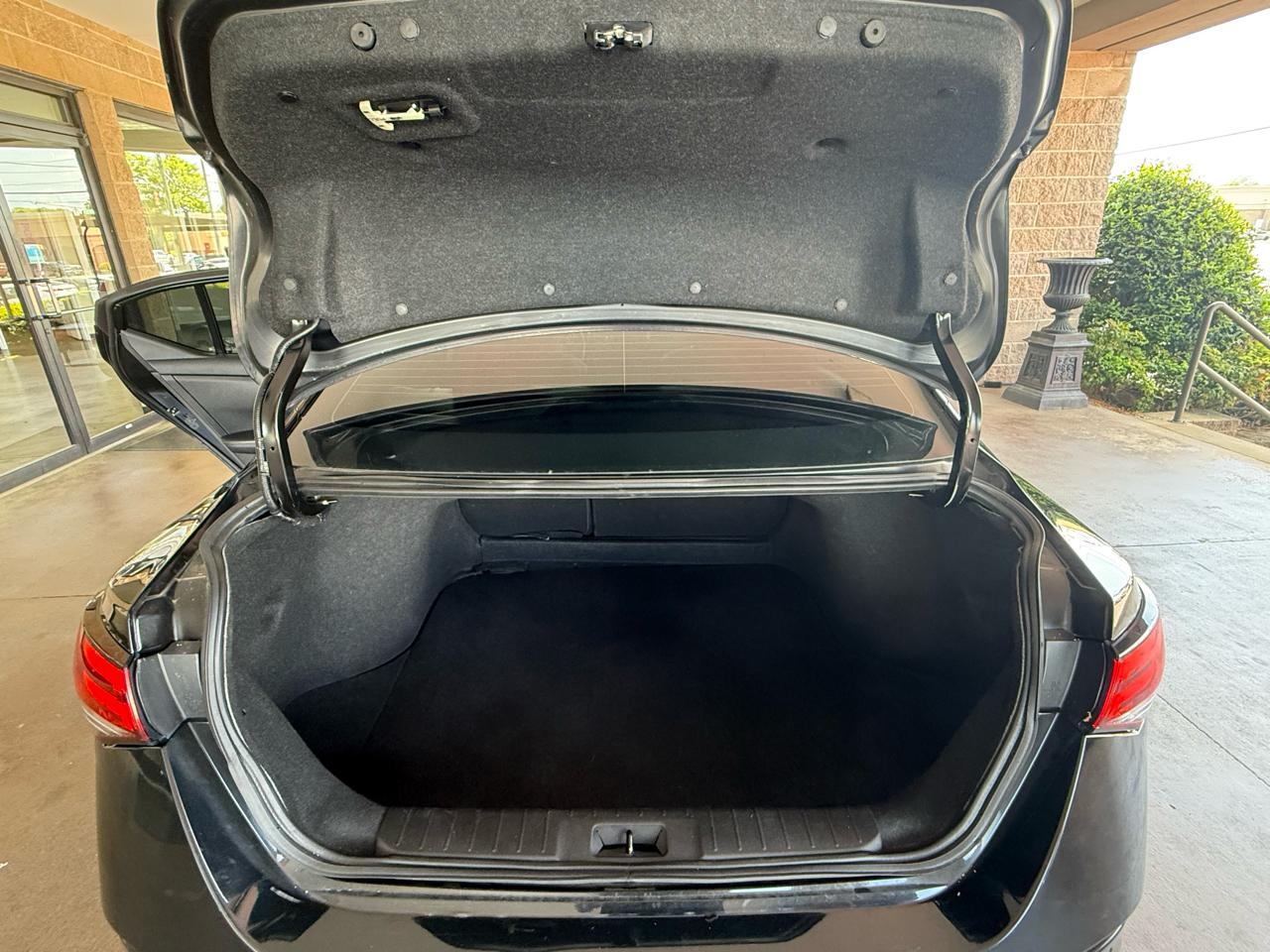 Nissan Sentra SV CVT 2023