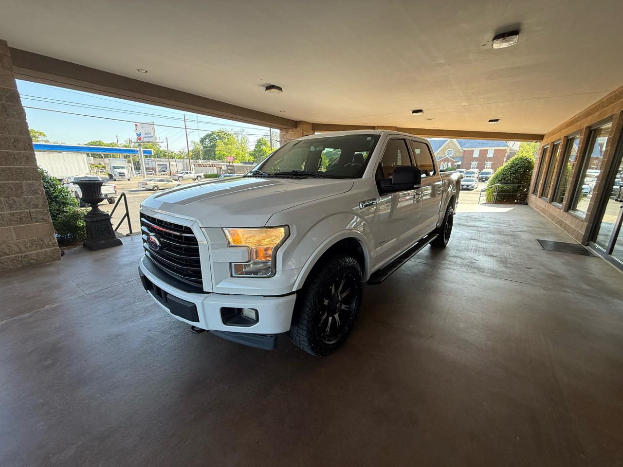 Ford F-150 4WD SuperCrew 145" FX4 2016