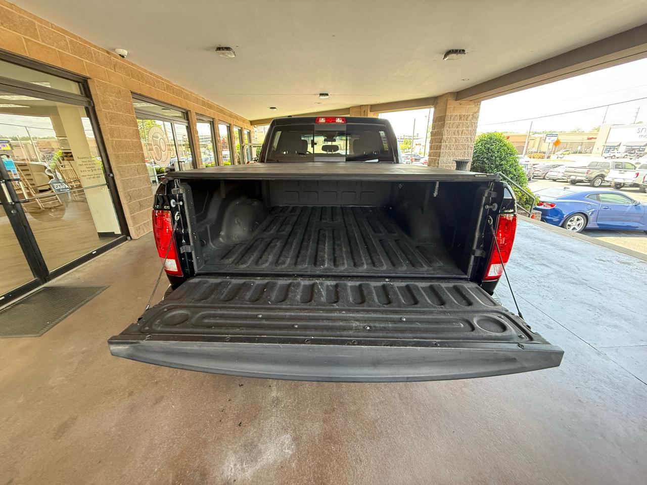 RAM 1500 Classic SLT 4x2 Crew Cab 6'4" Box 2020