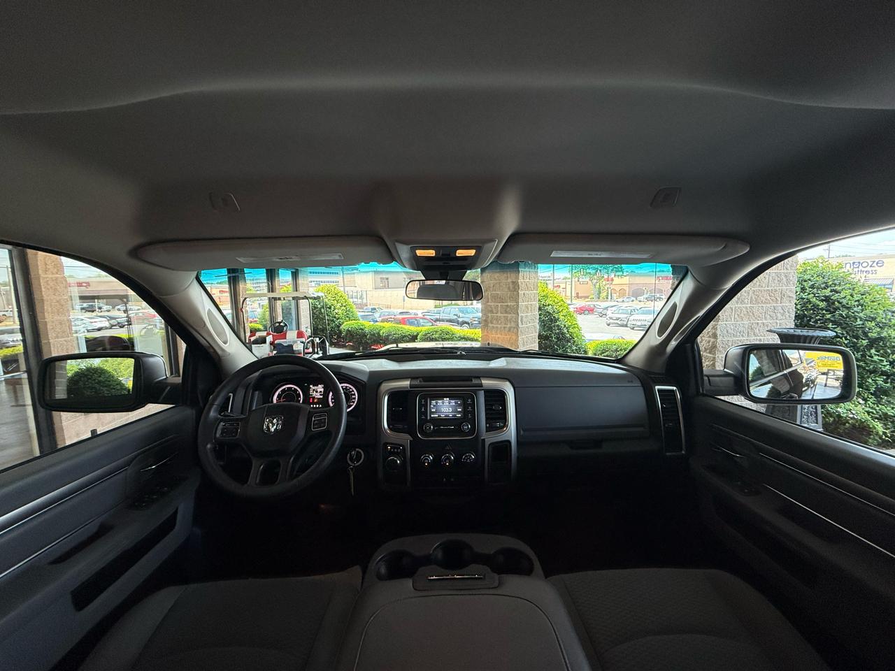 RAM 1500 Classic SLT 4x2 Crew Cab 6'4" Box 2020