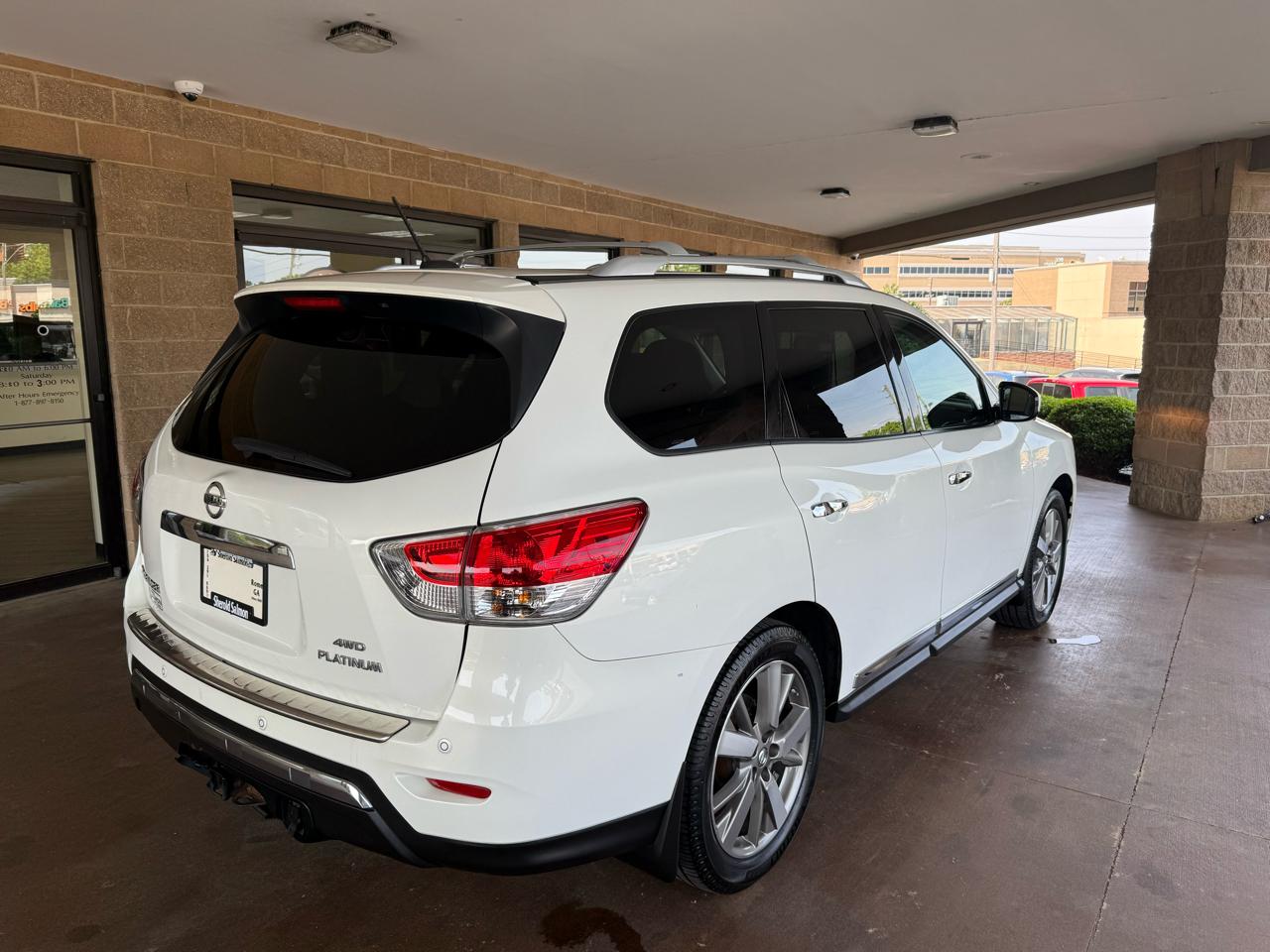 Nissan Pathfinder 4WD 4dr Platinum 2014