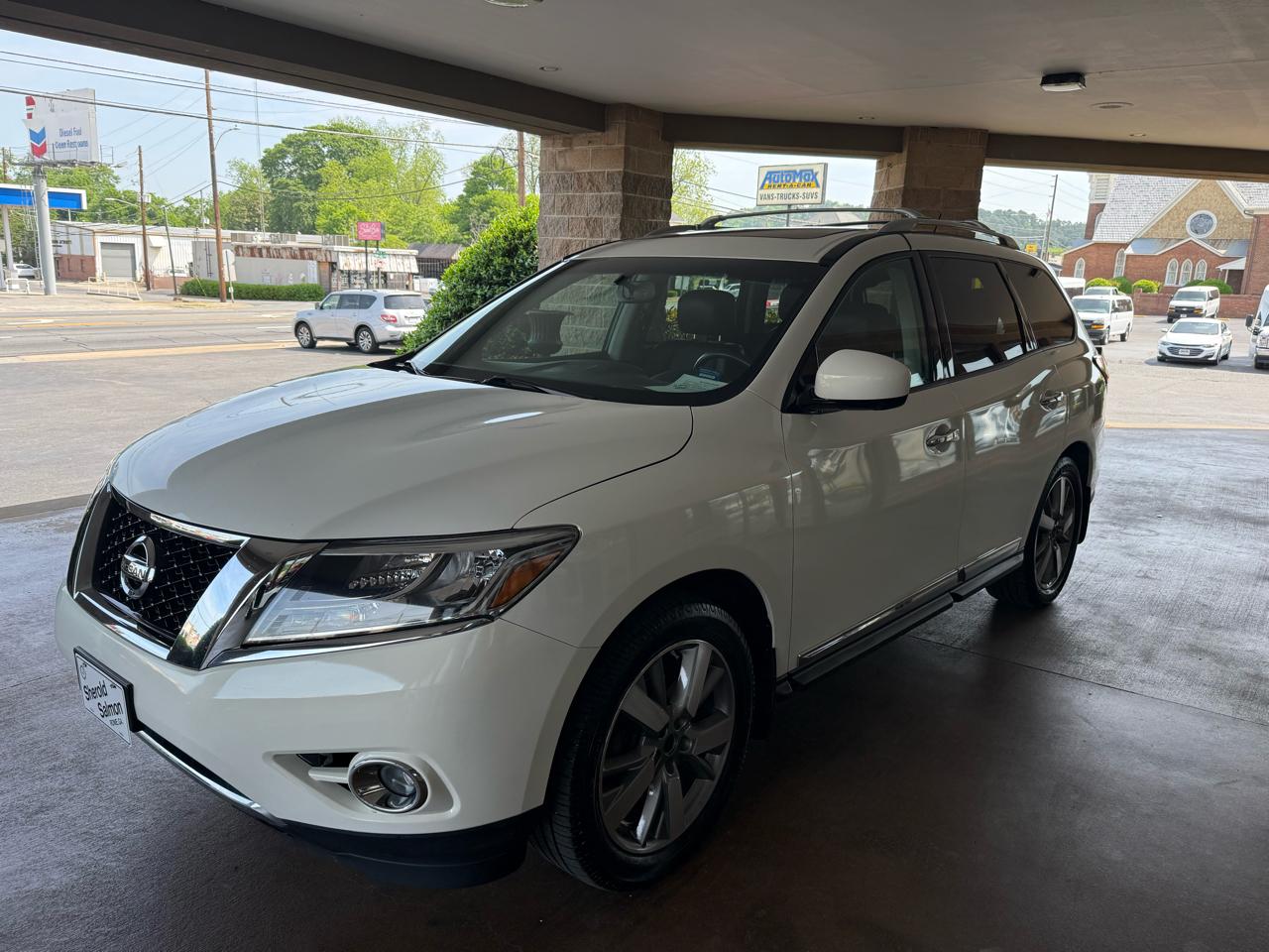 Nissan Pathfinder 4WD 4dr Platinum 2014