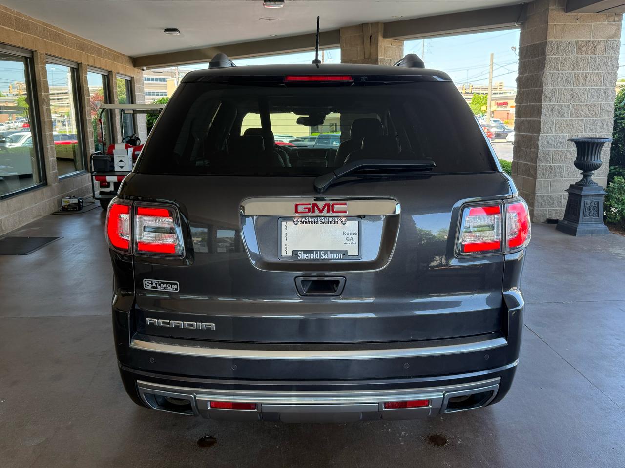 GMC Acadia FWD 4dr Denali 2015