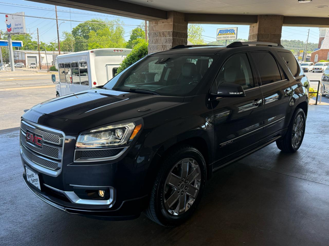 GMC Acadia FWD 4dr Denali 2015