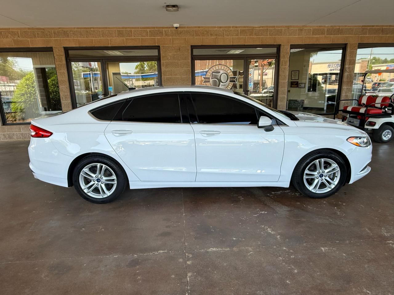 Ford Fusion SE FWD 2018