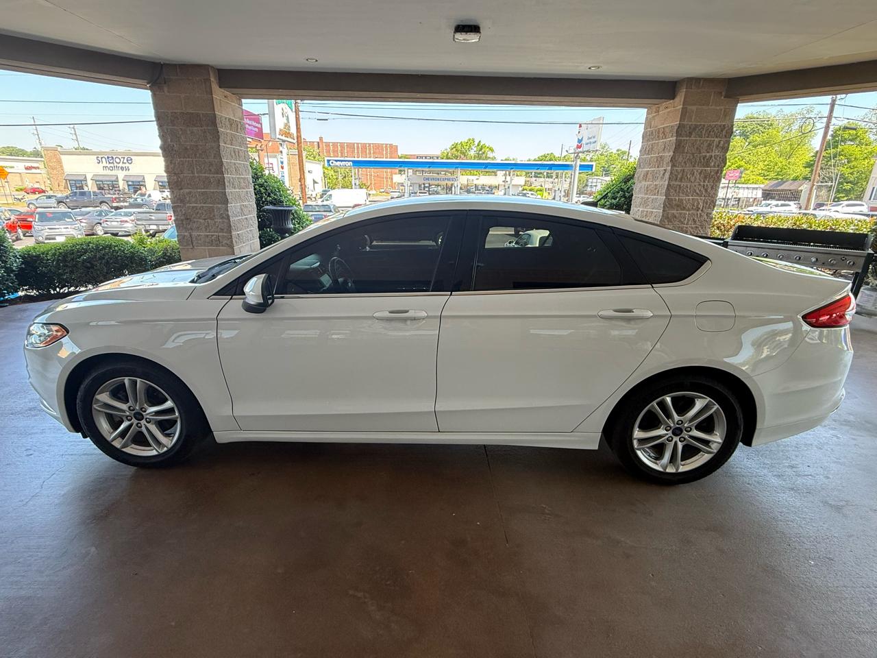 Ford Fusion SE FWD 2018