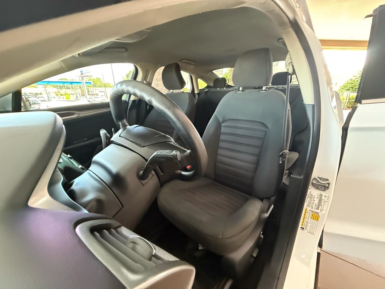 Ford Fusion SE FWD 2018