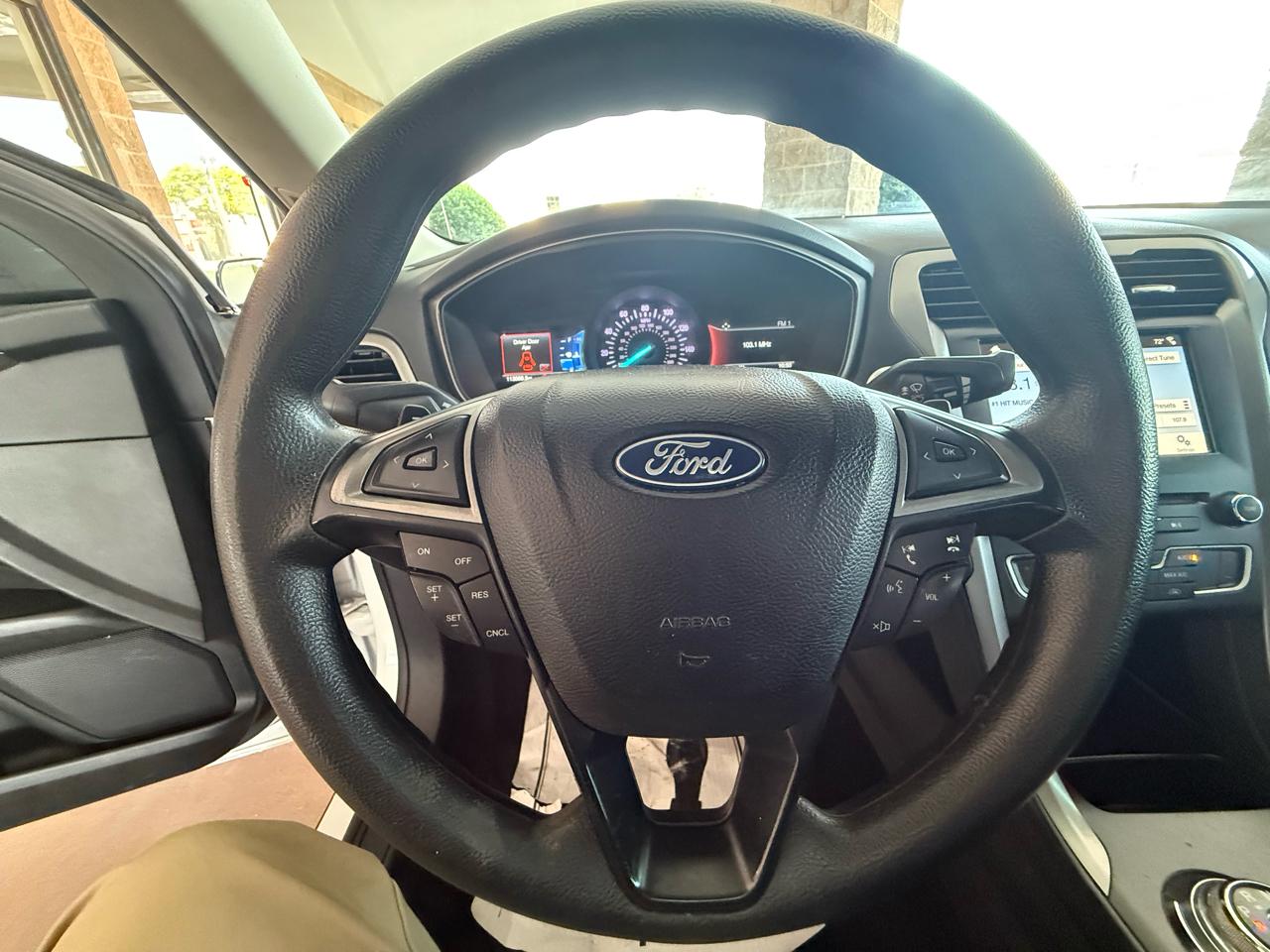 Ford Fusion SE FWD 2018