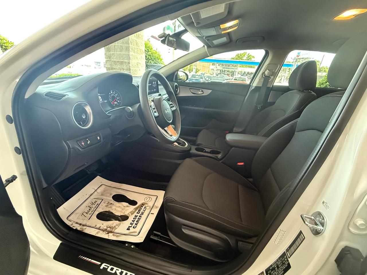 Kia Forte LXS IVT 2024