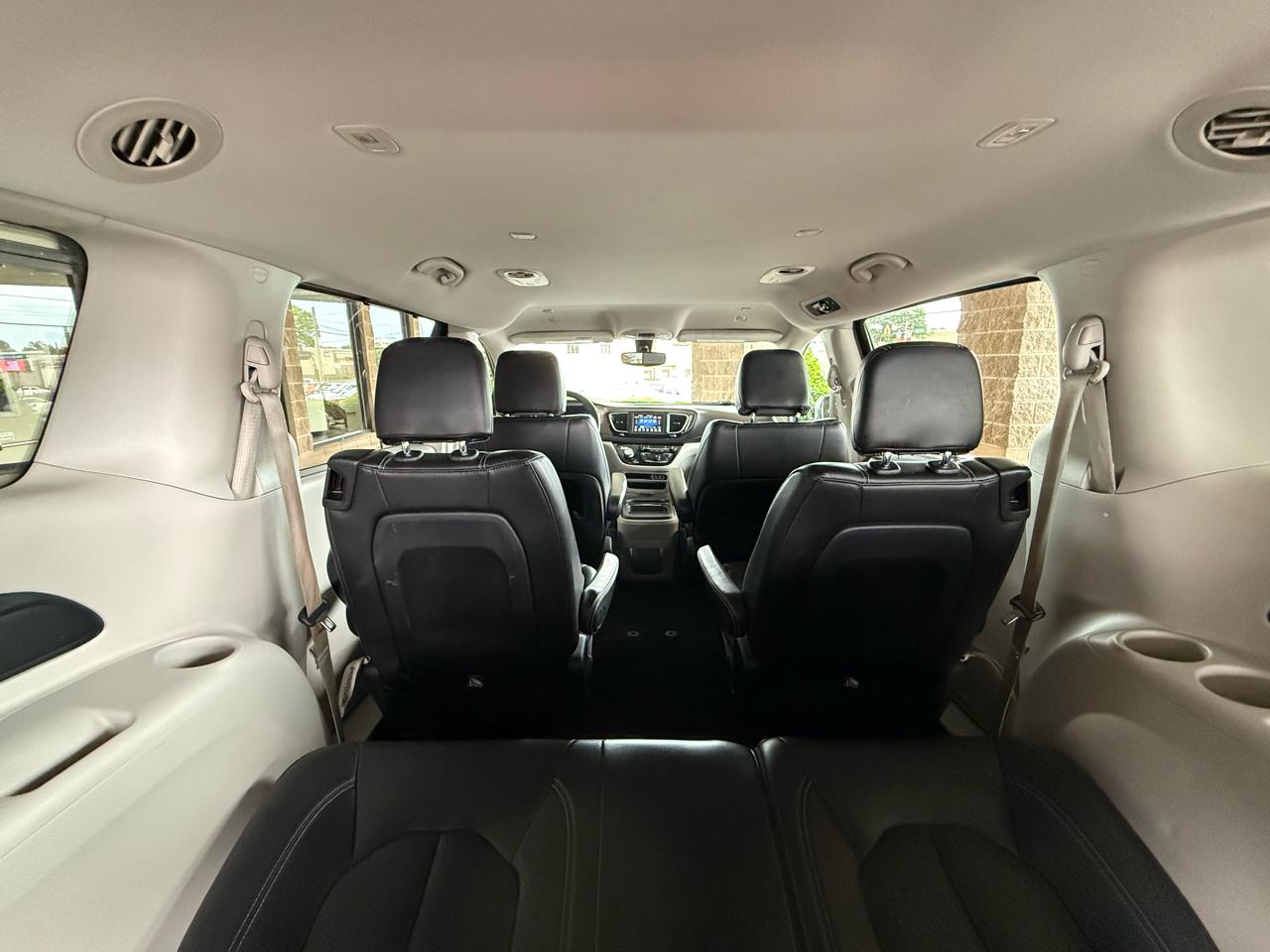 Chrysler Voyager LXI FWD 2021