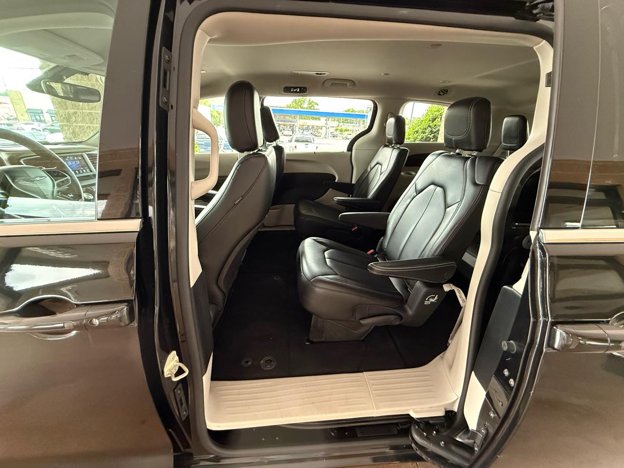 Chrysler Voyager LXI FWD 2021