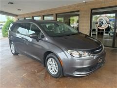 2020 Chrysler Voyager 
