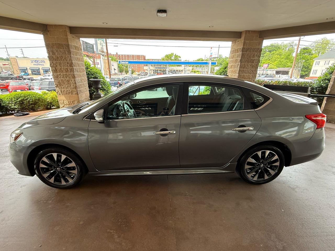 Nissan Sentra SR CVT 2019