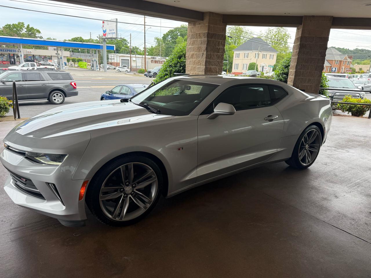 Chevrolet Camaro 2dr Cpe 1LT 2017