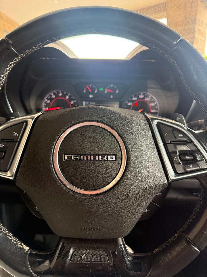 Chevrolet Camaro 2dr Cpe 1LT 2017