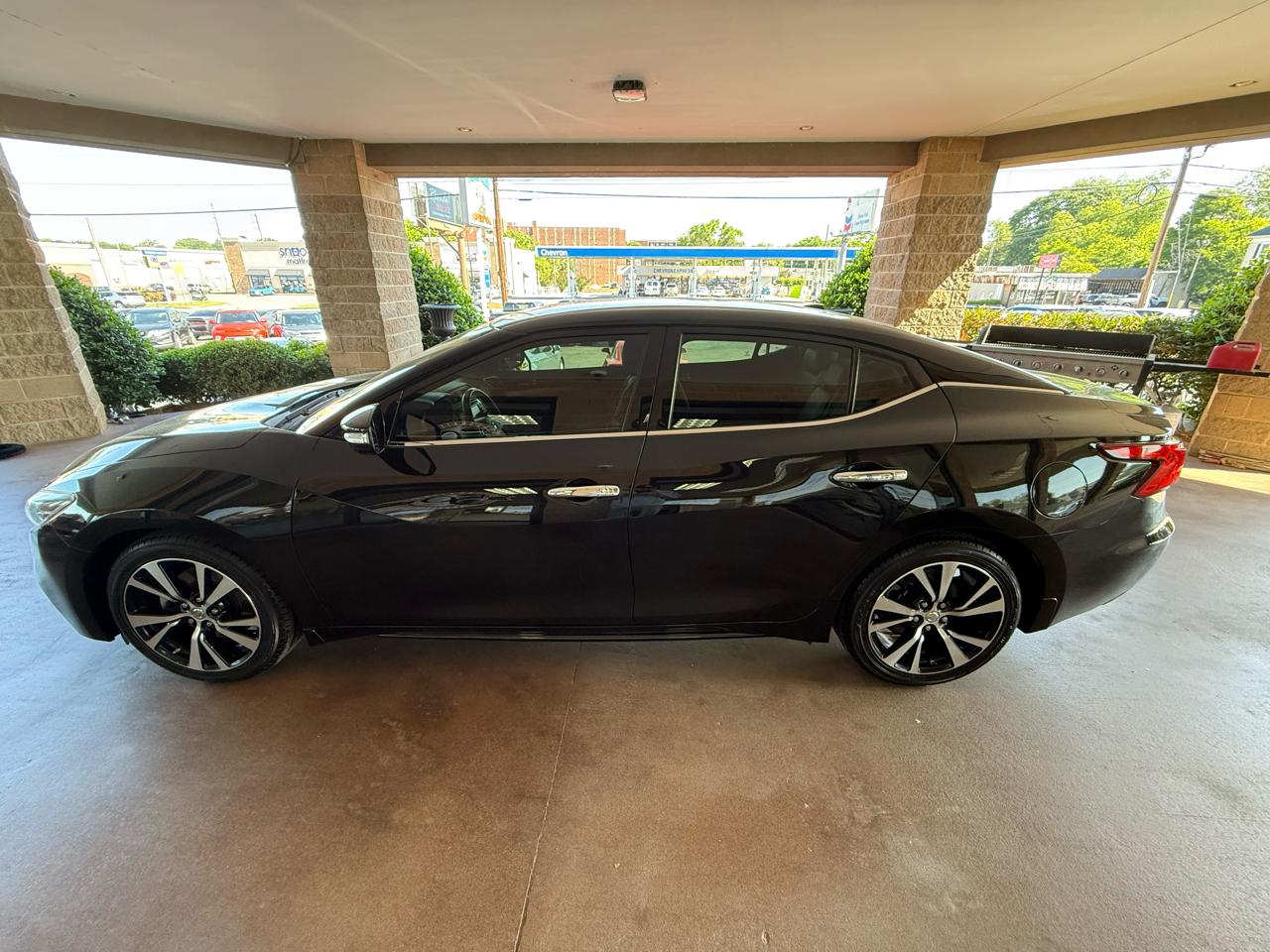 Nissan Maxima SV 3.5L 2018