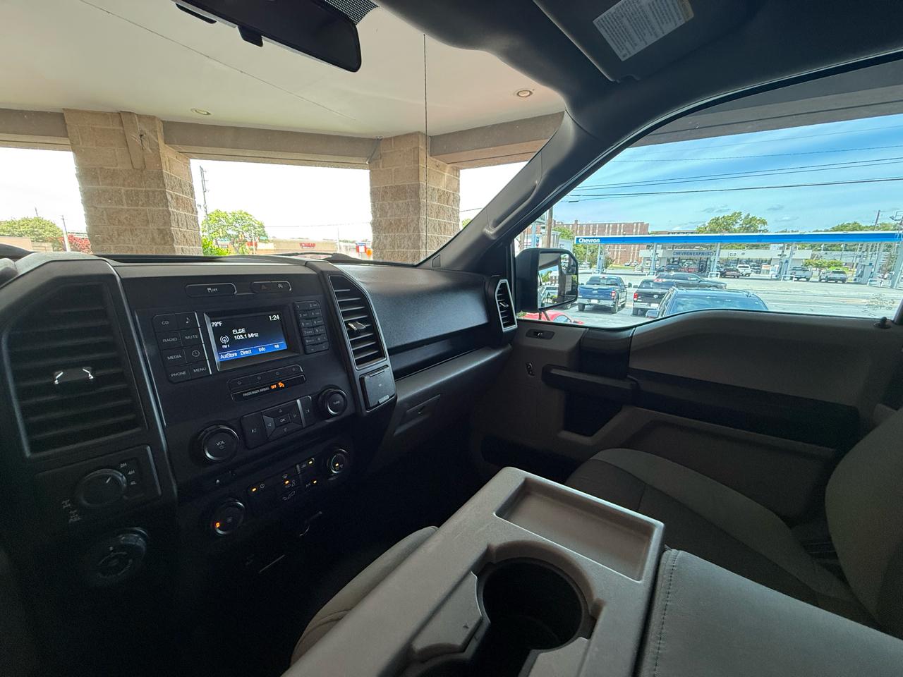 Ford F-150 4WD SuperCab 145" XL 2016