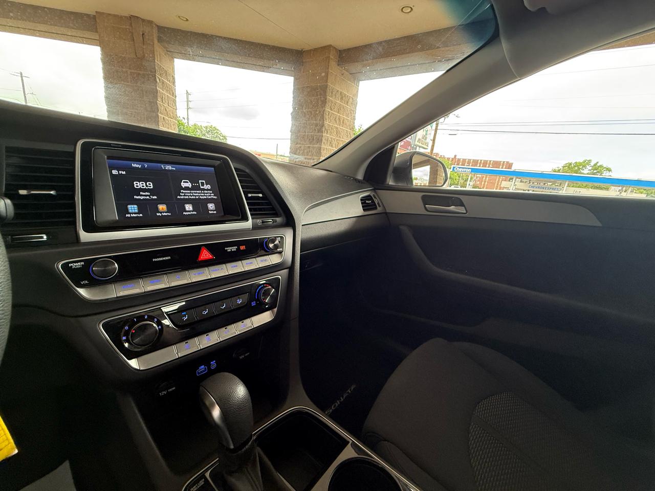 Hyundai Sonata SE 2.4L 2019