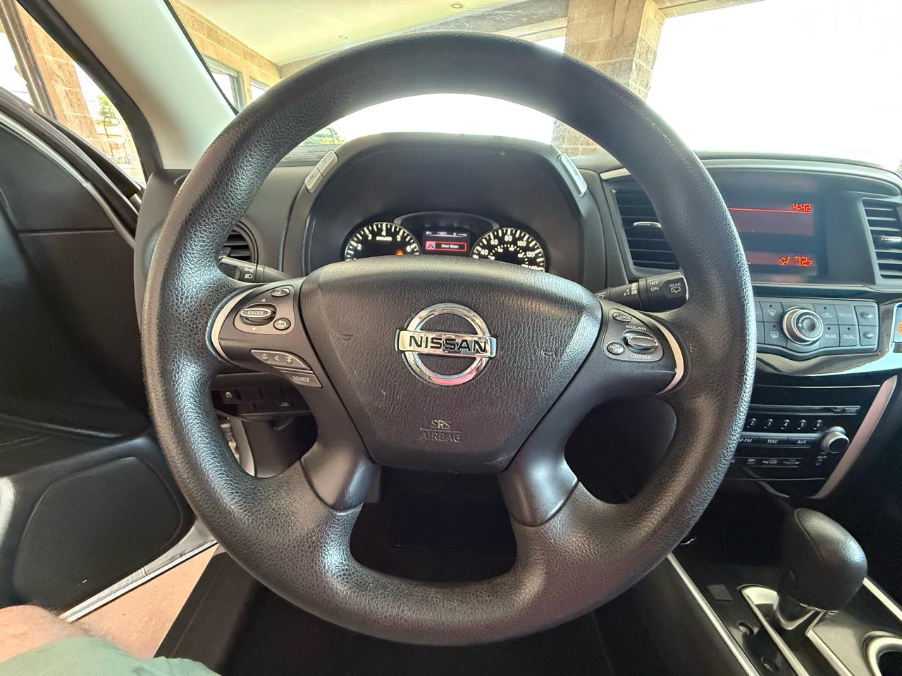 Nissan Pathfinder 4WD 4dr S *Ltd Avail* 2015