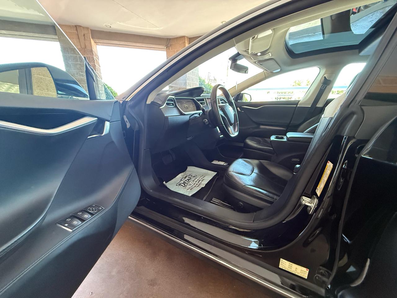Tesla Model S 4dr Sdn 2013
