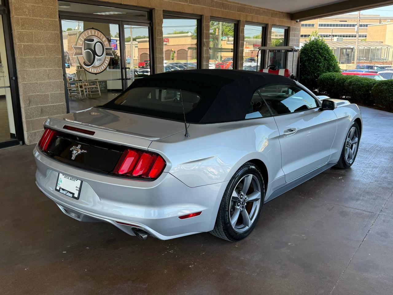 Ford Mustang 2dr Conv V6 2015