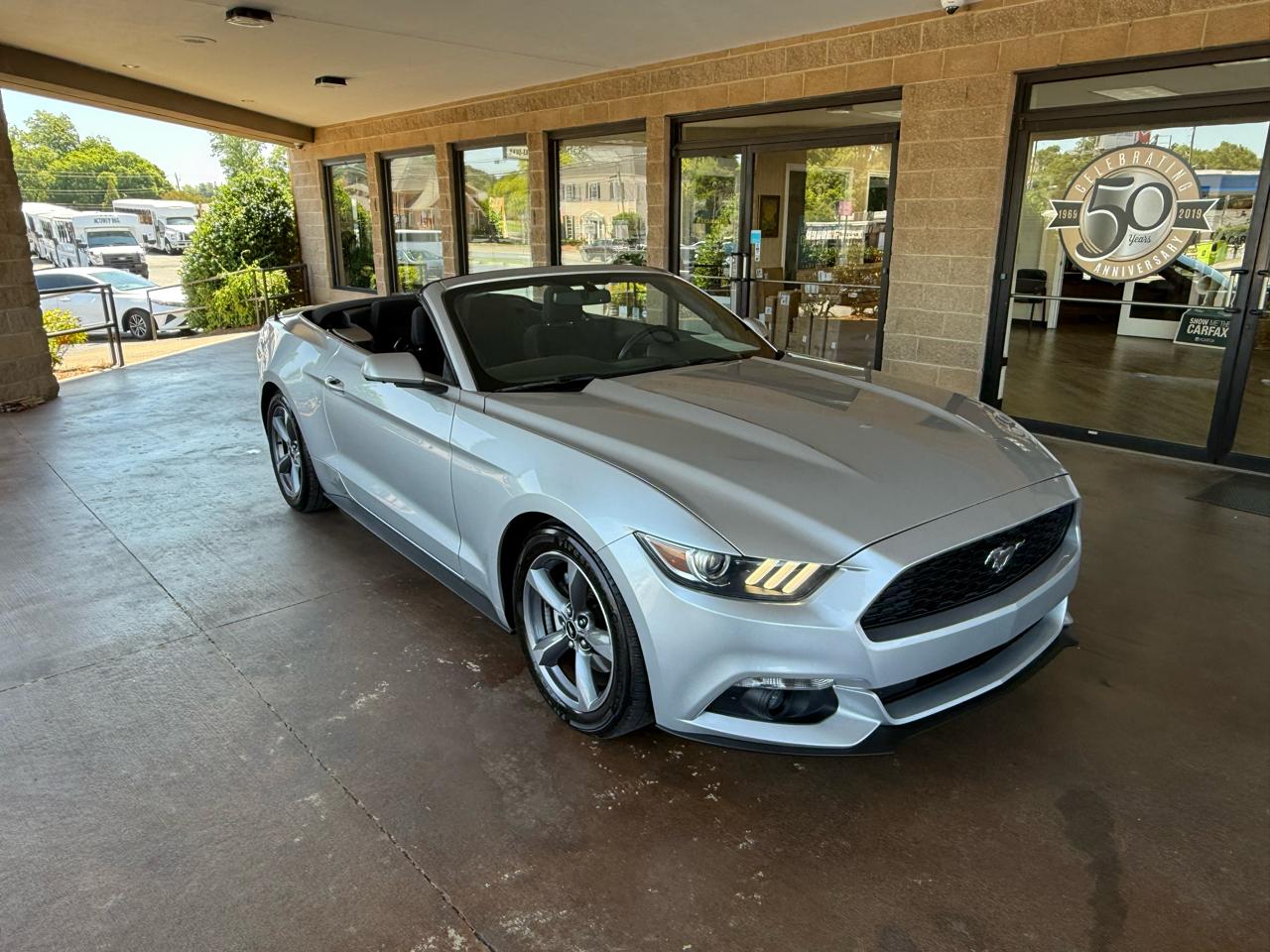 Ford Mustang 2dr Conv V6 2015