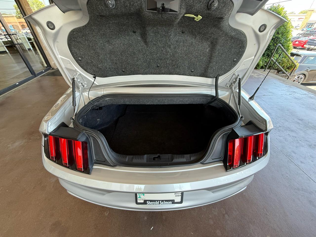 Ford Mustang 2dr Conv V6 2015