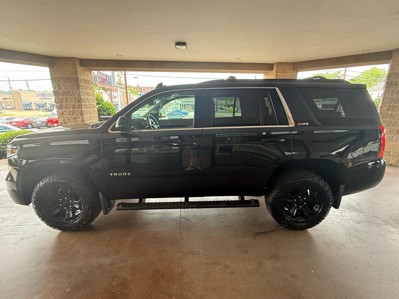 Chevrolet Tahoe 4WD 4dr LT 2018