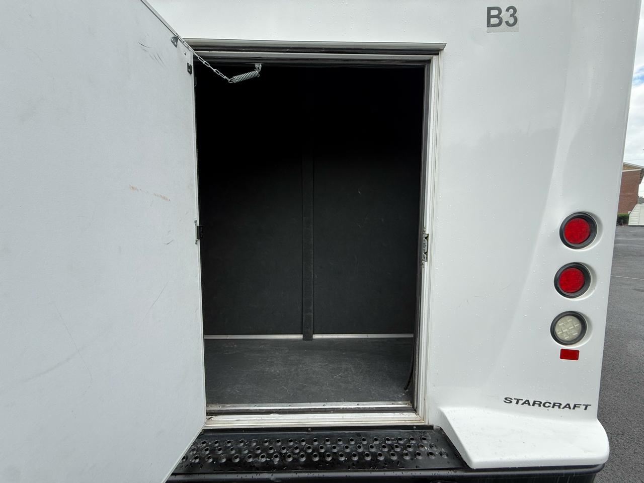 Ford E-Series Cutaway E-450 DRW 158" WB 2019