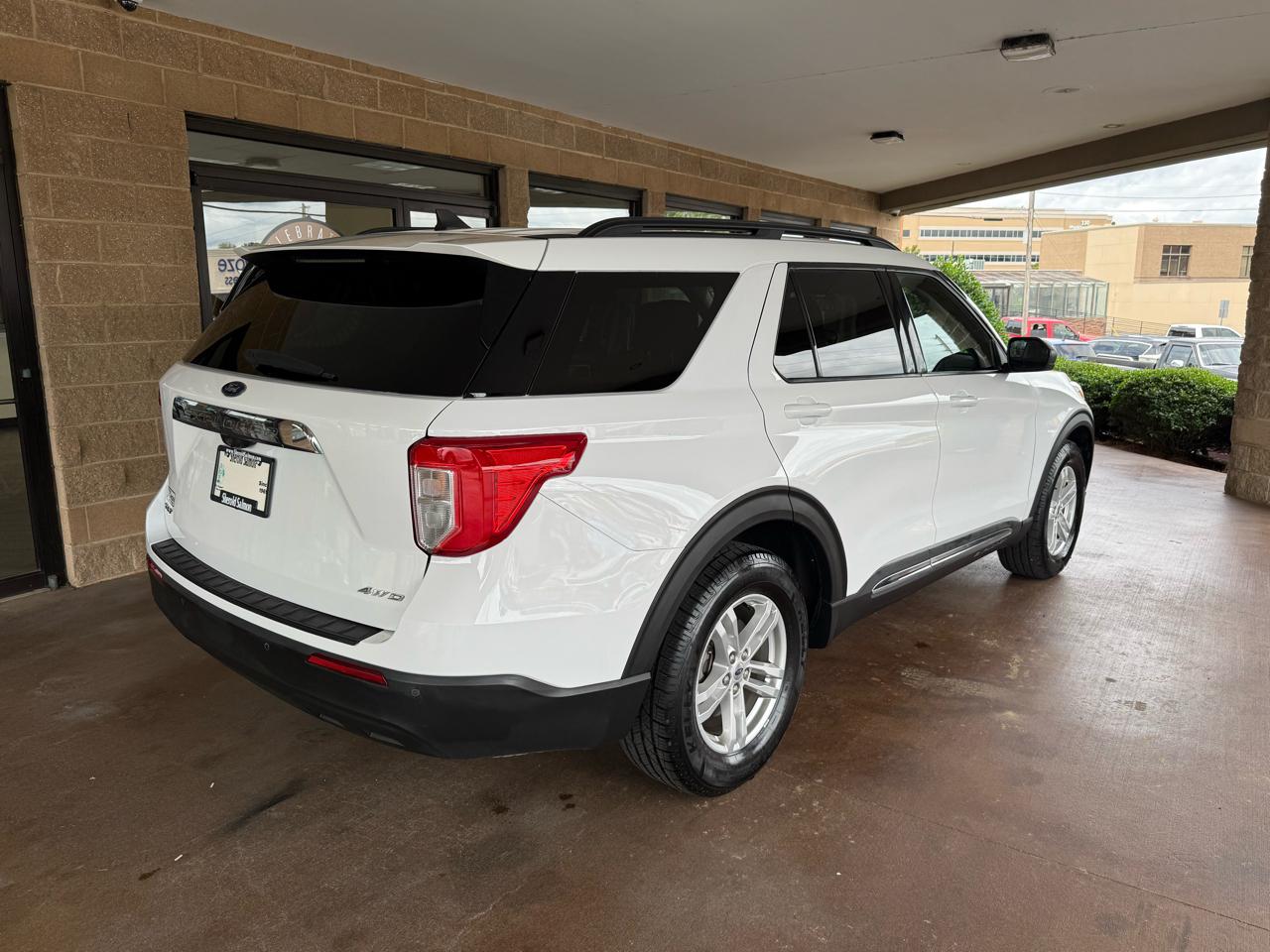 Ford Explorer 4WD 4dr XLT 2021