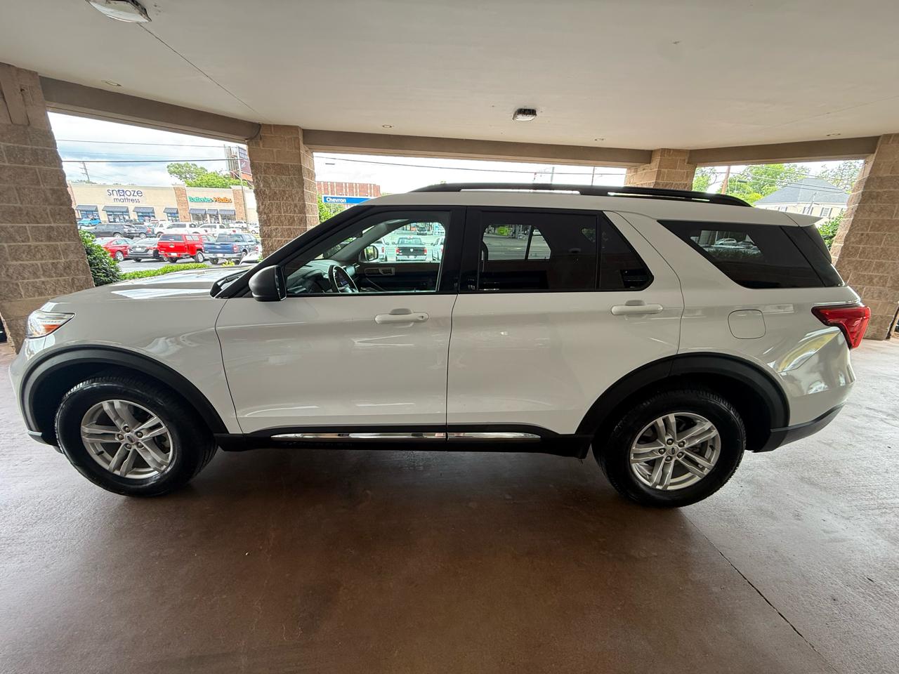 Ford Explorer 4WD 4dr XLT 2021