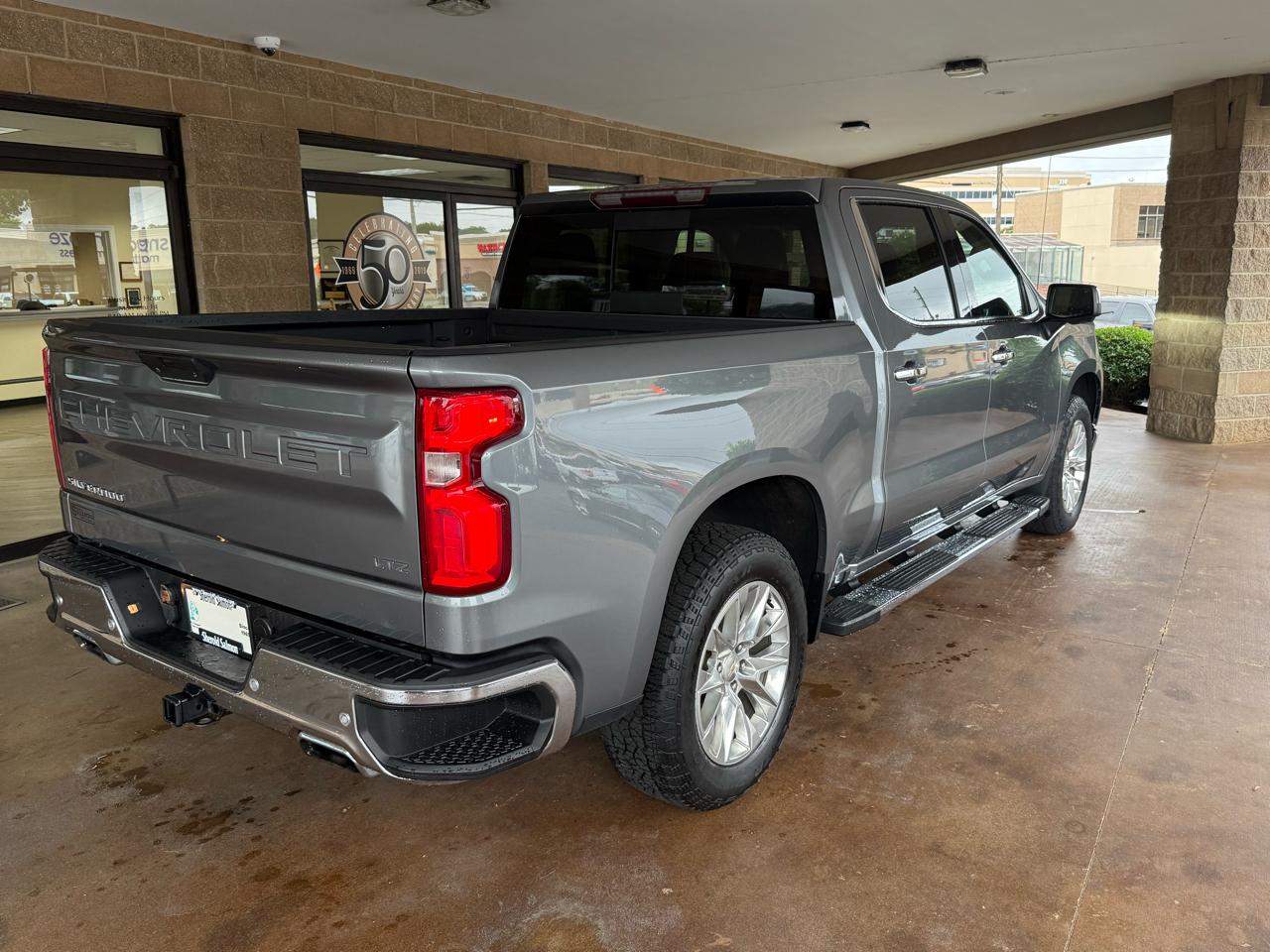 Chevrolet Silverado 1500 4WD Crew Cab 147" LTZ 2021