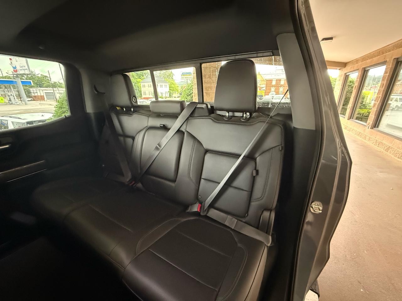 Chevrolet Silverado 1500 4WD Crew Cab 147" LTZ 2021