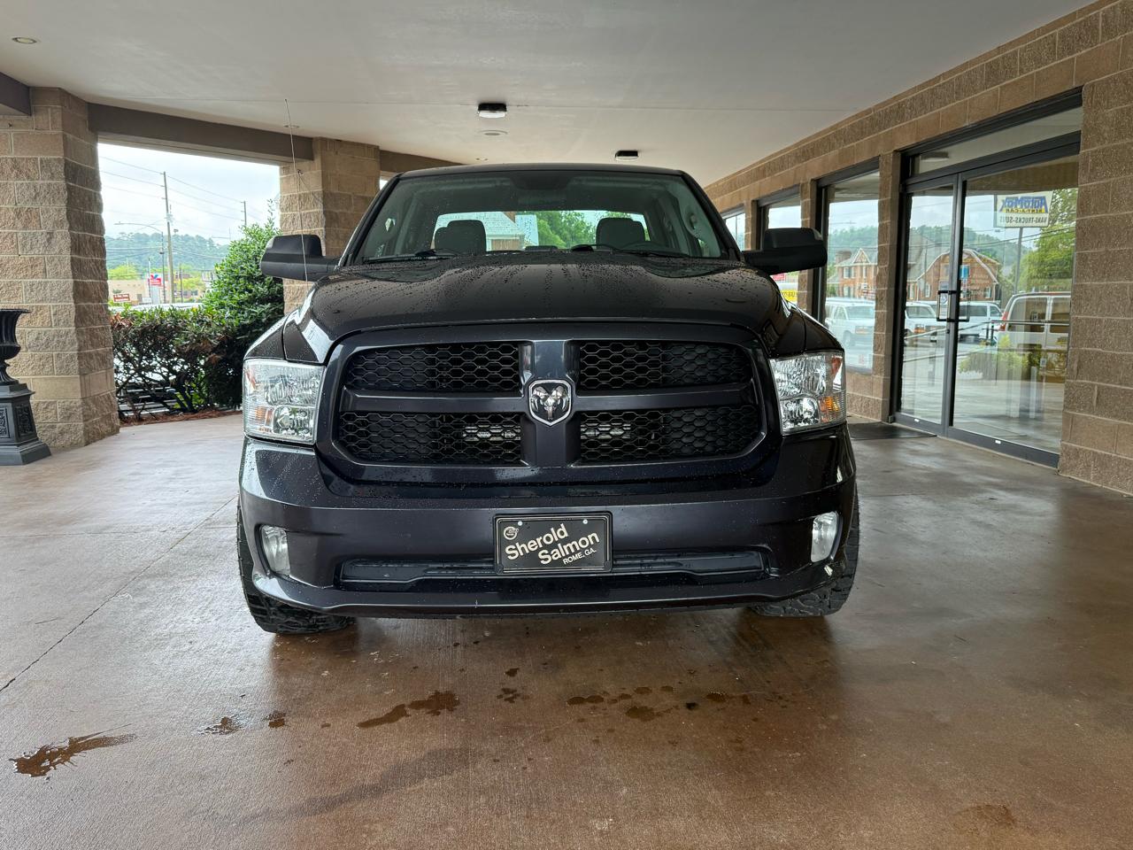 RAM 1500 Express 4x4 Quad Cab 6'4" Box 2017
