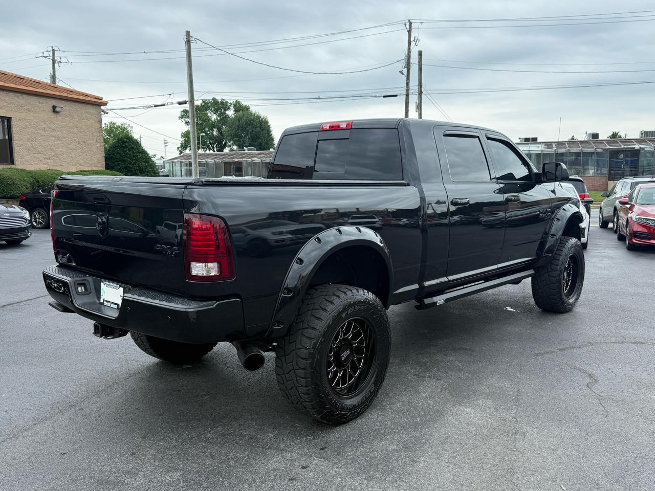 RAM 2500 Laramie 4x4 Mega Cab 6'4" Box 2018