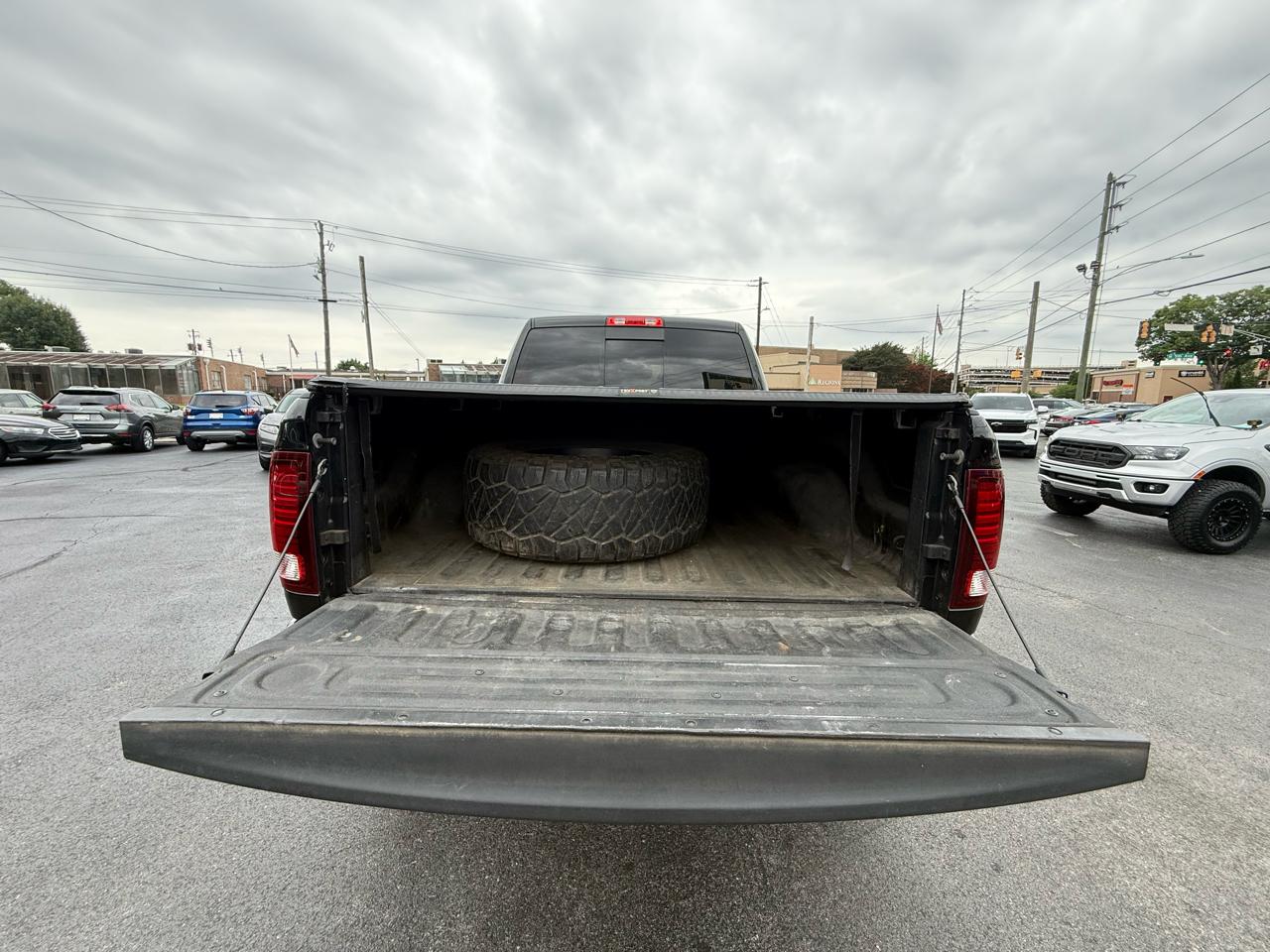 RAM 2500 Laramie 4x4 Mega Cab 6'4" Box 2018