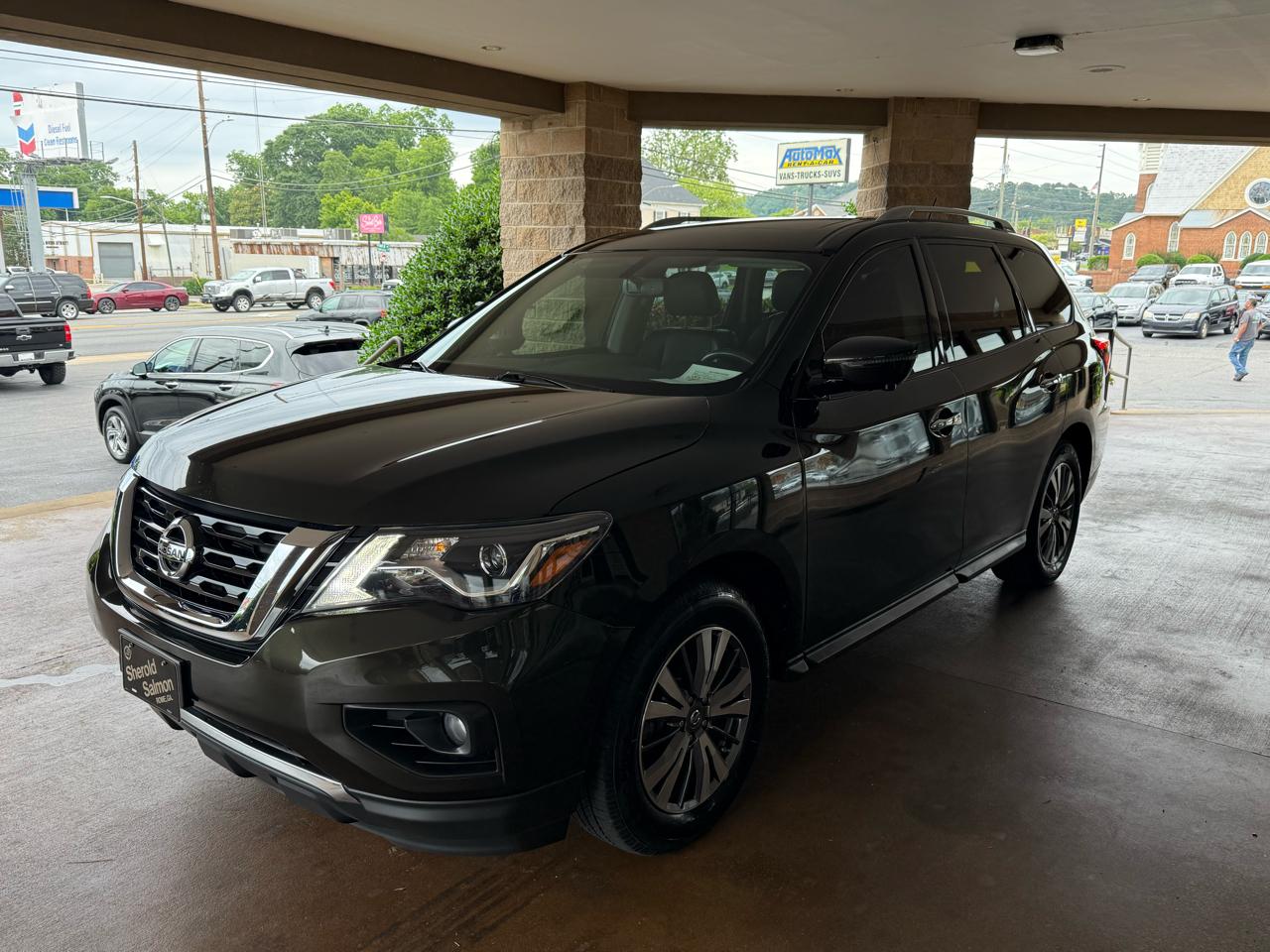 Nissan Pathfinder 4x4 SL 2017