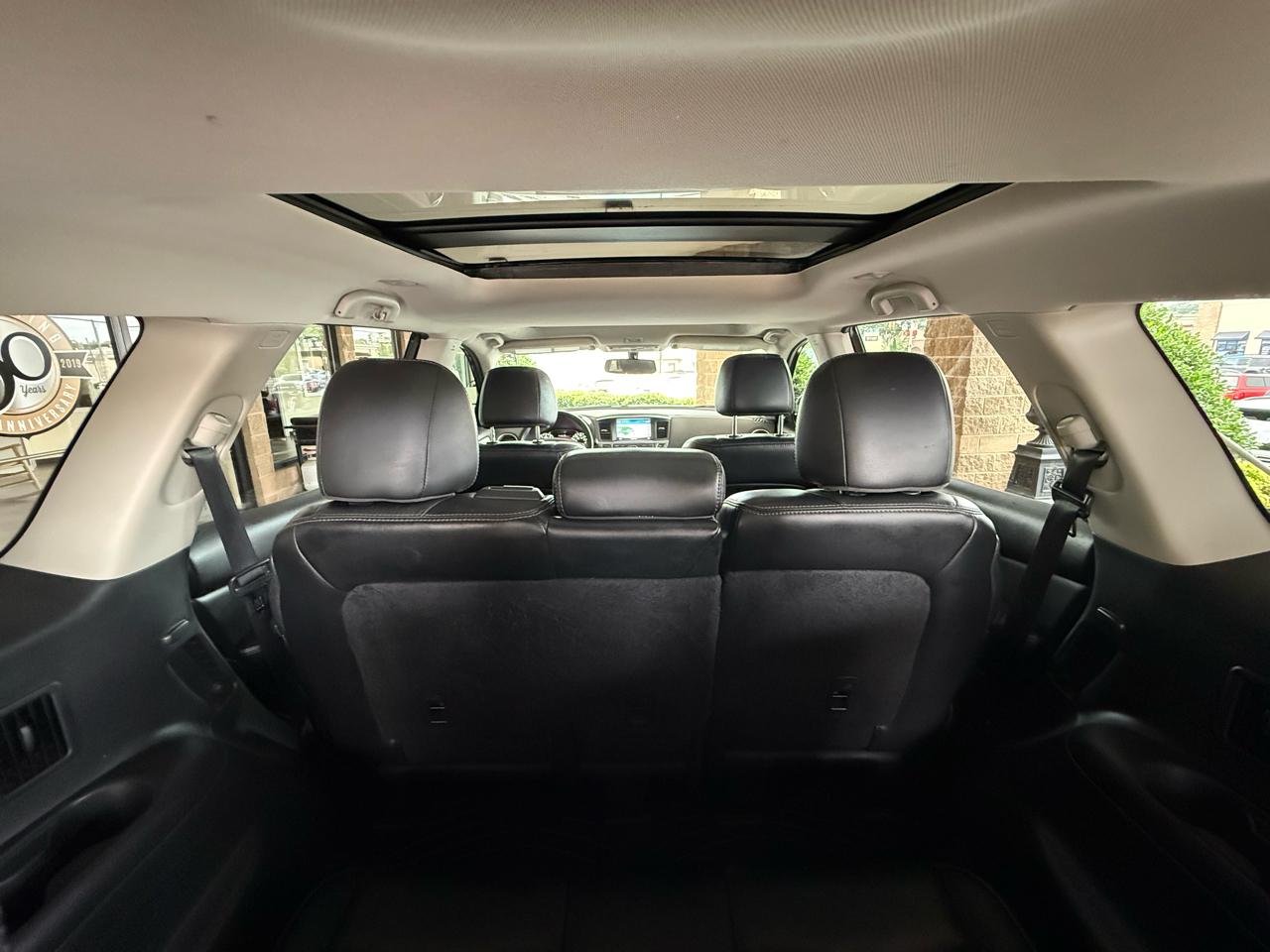 Nissan Pathfinder 4x4 SL 2017