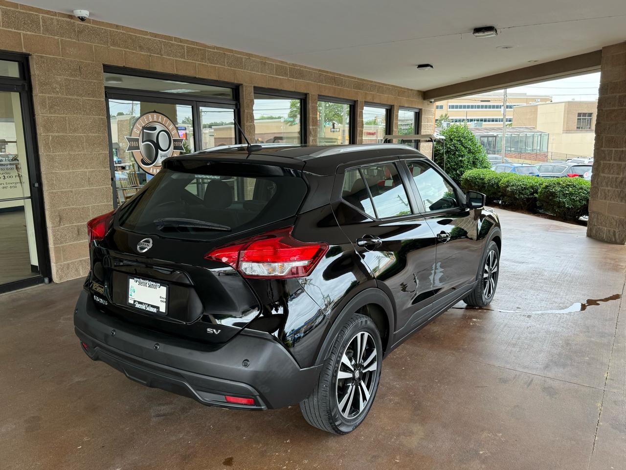 Nissan Kicks SV FWD 2020