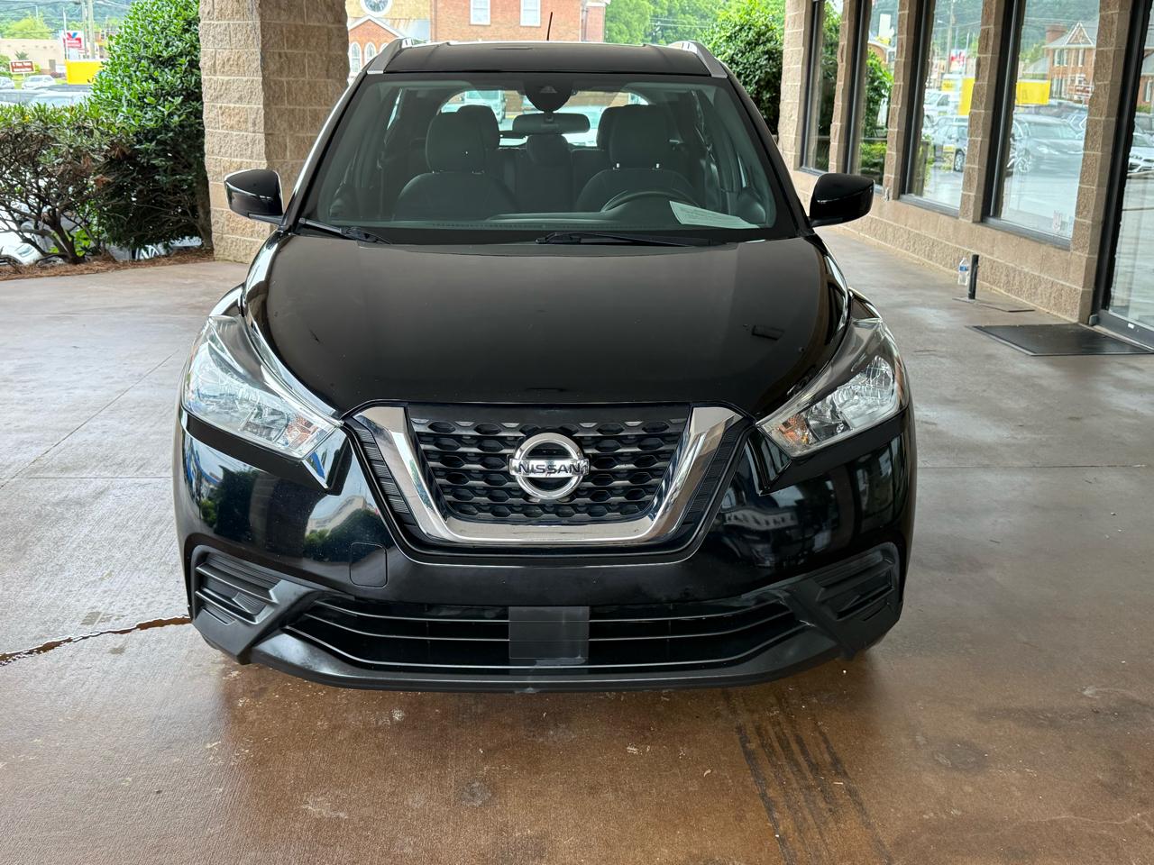 Nissan Kicks SV FWD 2020