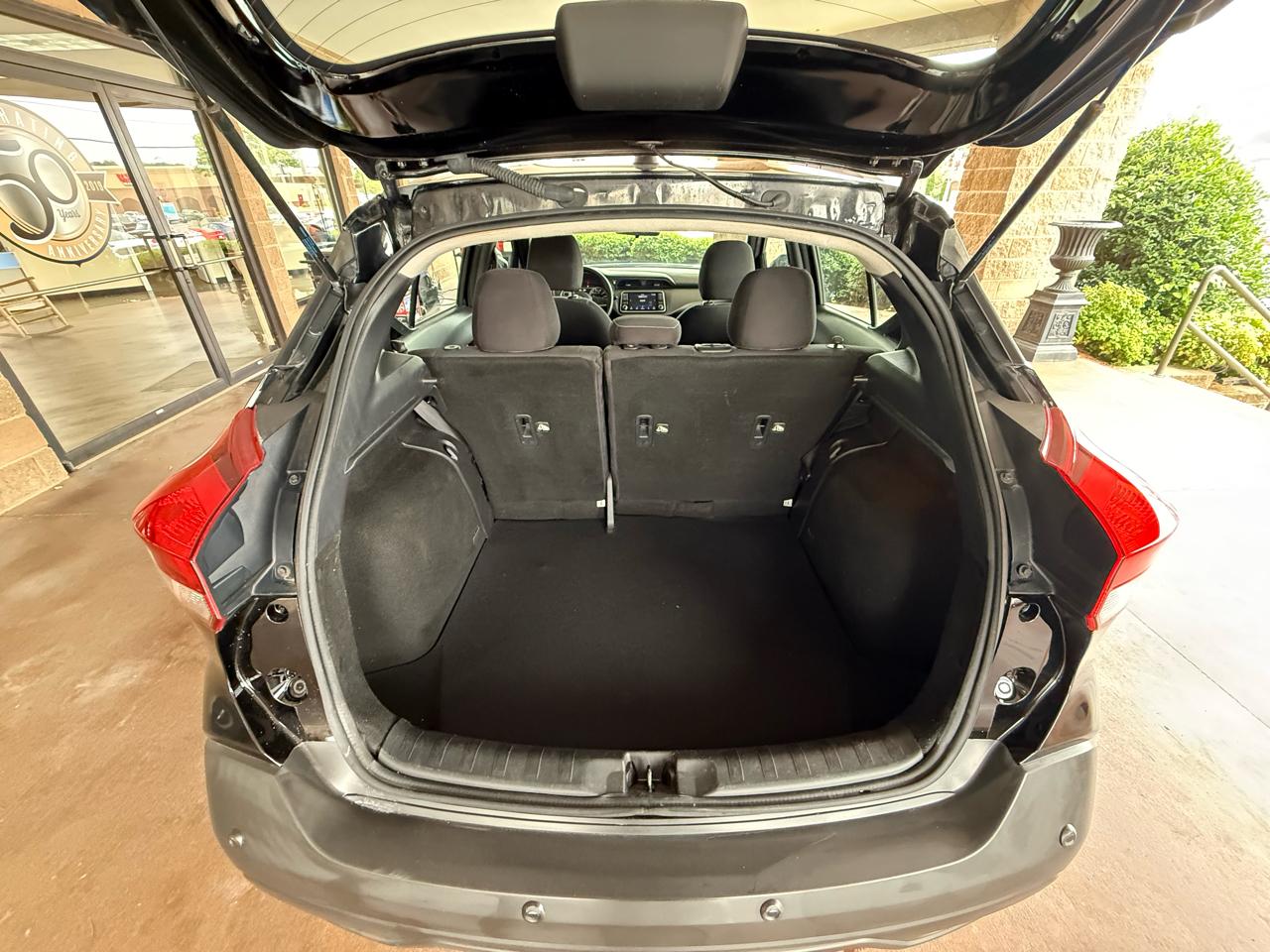 Nissan Kicks SV FWD 2020