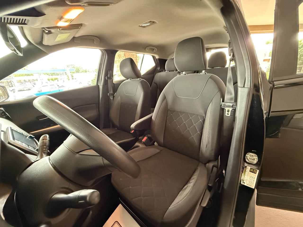 Nissan Kicks SV FWD 2020