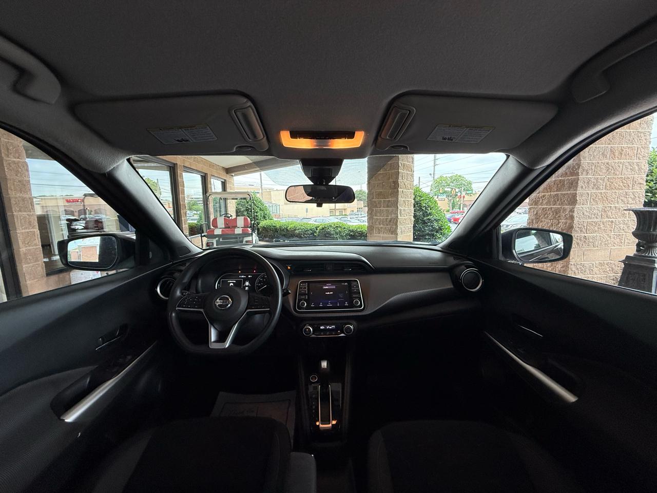 Nissan Kicks SV FWD 2020