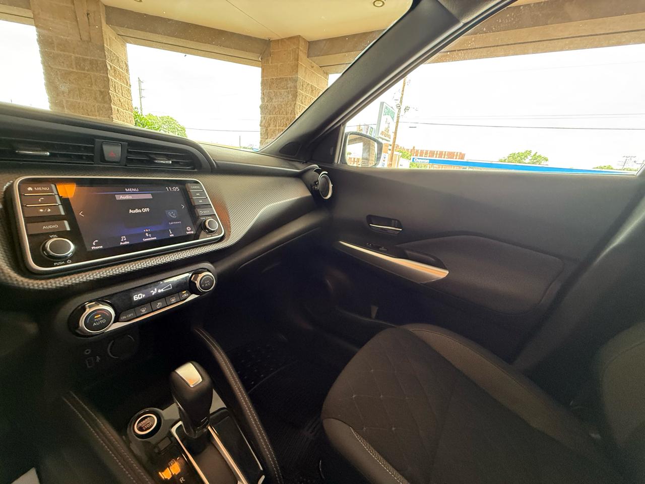 Nissan Kicks SV FWD 2020