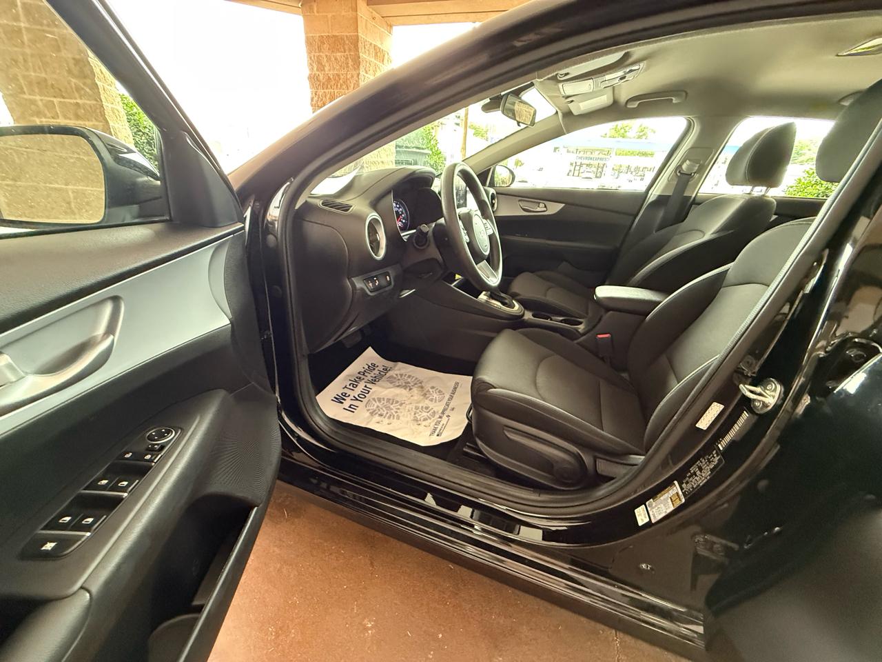 Kia Forte LXS IVT 2024