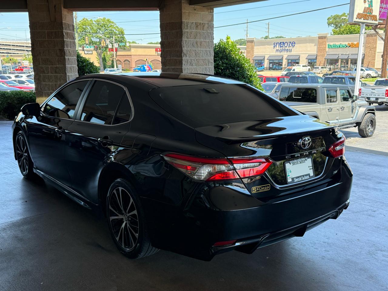 Toyota Camry SE 2018